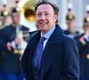 Et de s'expliquer : "Je n'ai rien mis de côté et j'ai de vieilles pierres qui me ruinent, donc je continue à pédaler comme un hamster dans sa roue (rires)."
Stéphane Bern - Arrivées au dîner d'état au palais de l'Elysée à Paris donné en l'honneur du roi et de la reine de Danemark le 31 mars 2025.
© Christian Liewig / Bestimage
