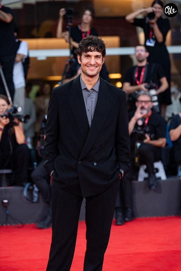 Louis Garrel sur le tapis rouge de la 83ème édition de la Mostra de Venise, samedi 5 septembre 2026.

© SGP/Bestimage