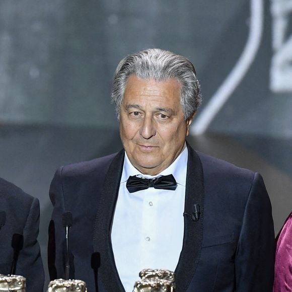 Un César spécial pour la troupe du Splendid, Josiane Balasko, Gérard Jugnot, Christian Clavier, Bruno Moynot sur scène lors de la 46ème cérémonie des César à l'Olympia à Paris le 12 mars 2021. © Pierre Villard/ Pool / Bestimage 