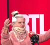 Elle évoque ainsi le déroulé de l'accident.

Isabelle Nanty réapparaît sur RTL auprès de Marc-Olivier Fogiel après son accident.
