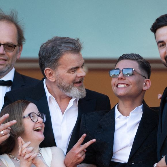 Artus, Clovis Cornillac et leur équipe de tournage lors de l'avant-première du film Le Comte de Monte-Cristo dans le cadre du 77e Festival international du film de Cannes, à Cannes, France, le 22 mai 2024. Photo par Aurore Marechal/ABACAPRESS.COM