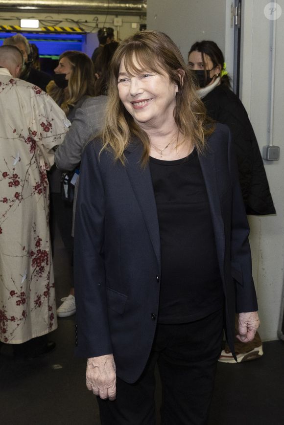 Jane Birkin lors de l'émission spéciale "Unis pour l'Ukraine" à la Maison de la Radio et de la Musique, diffusée en direct sur France 2 et présentée par Nagui et Leïla.Kaddour à Paris le 8 mars 2022. 

© Cyril Moreau / Jack Tribeca / Bestimage
