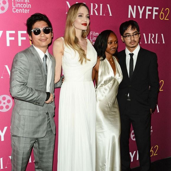 Pax Thien Jolie-Pitt, Angelina Jolie, Zahara Marley Jolie et Maddox Chivan Jolie-Pitt - Première du film "Maria" lors du 62ème New York Film Festival au Lincoln Center, le 29 septembre 2024.