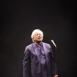 Exclusif - Hervé Vilard retrouve son public le temps d'un concert à la salle Pleyel à Paris avant de partir en tournée pour une cinquantaine de dates. Paris le 25 octobre 2026. © Jack Tribeca / Bestimage