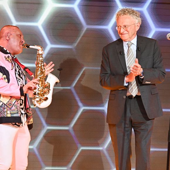 Exclusif - Nelson Monfort - Enregistrement de l'émission "Vivement dimanche" au studio Gabriel, présentée par M.Drucker, et diffusée sur France 3 le 22 juin 2025. 
© Guillaume Gaffiot / Bestimage