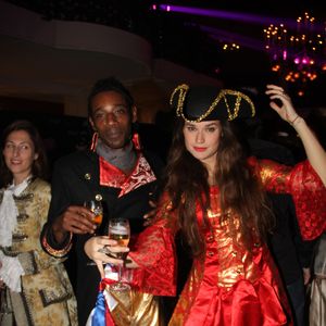 Julien Voulzy (le fils de Laurent Voulzy) et une amie - Soirée "Le grand Bal costumé des Princesses" organisée par Dan Marie Rouyer à la salle Wagram à Paris, le 7 novembre 2015. © Baldini/Bestimage