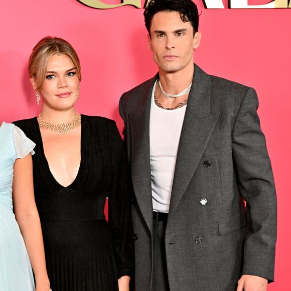Sa sœur Camille Gottlieb avait, elle, misé sur une tenue noire au décolleté plongeant.

Camille Gottlieb et Baptiste Giabiconi lors de la seconde édition du Global Gift Gala à l'hôtel de Paris à Monaco, le 9 octobre 2026. Cette année, les bénéfices de cette soirée caritative iront à 3 associations, Fight Aids Monaco, Corazones Unidos et Global Gift Foundation. © Bruno Bebert / Bestimage