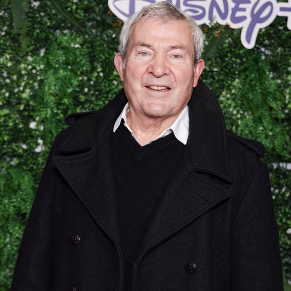 Son personnage, grincheux, sera un antagoniste

Martin Lamotte assiste à la première de la série Disney+ Tout Va Bien qui s'est tenue à l'UGC Normandie à Paris, France, le 9 novembre 2023. Photo by David Boyer/ABACAPRESS.COM