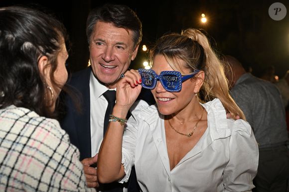 Christian Estrosi est accusé d'avoir accordé des subventions à ces deux grands événements alors que la mère de sa fille Bianca était impliquée dans l'organisation. 

Christian Estrosi, le maire de Nice, avec sa femme, Laura Tenoudji Estrosi et son invité d'honneur Renaud Muselier, le président de la région PACA, a orchestré "Lou Festin Nissart", un diner amical et convivial autour du maire, au jardin Albert 1er sur la Coulée Verte à Nice le 6 septembre 2024 © Bruno Bebert/Bestimage