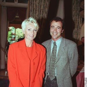 " J'ai vu qu'ils ont diffusé deux numéros à la suite, espérant attirer probablement un peu plus de monde sur la deuxième", avait-elle déclaré 


Les vedettes invitées par le 1er Bordeaux de marque Malesan : Bernard Montiel, Sophie Davant. © AGENCE / BESTIMAGE