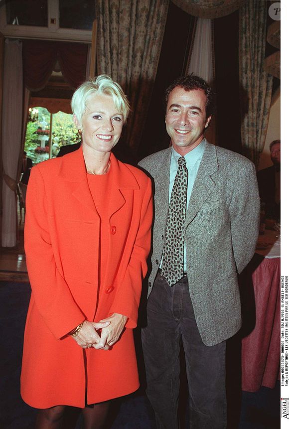 " J'ai vu qu'ils ont diffusé deux numéros à la suite, espérant attirer probablement un peu plus de monde sur la deuxième", avait-elle déclaré 


Les vedettes invitées par le 1er Bordeaux de marque Malesan : Bernard Montiel, Sophie Davant. © AGENCE / BESTIMAGE