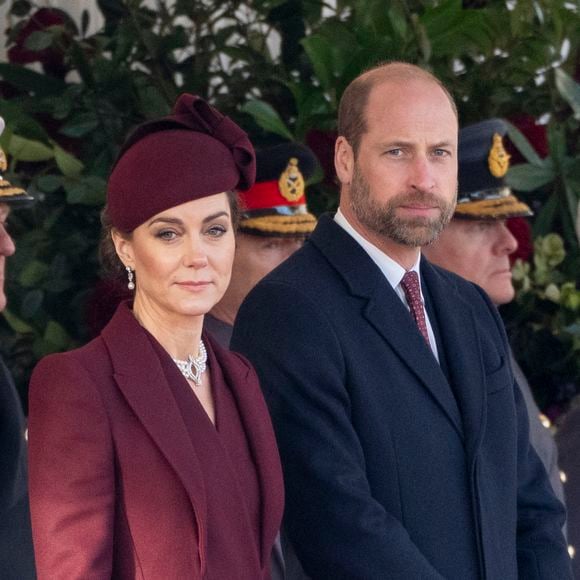 Le prince William, prince de Galles, et Catherine (Kate) Middleton, princesse de Galles, - Cérémonie d'accueil pour la visite d'État de l'émir du Qatar à Londres.