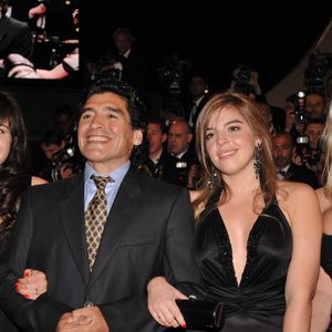 Diego Maradona et sa famille, son ex-femme Claudia Villafane et ses filles Dalma Nerea et Giannina Dinorah, arrivent au Palais des Festivals à Cannes, dans le sud de la France, le 20 mai 2008, pour la projection du film d'Emir Kusturica 'Maradona by Kusturica' au 61ème Festival de Cannes. Photo par Hahn-Nebinger-Orban/ABACAPRESS.COM