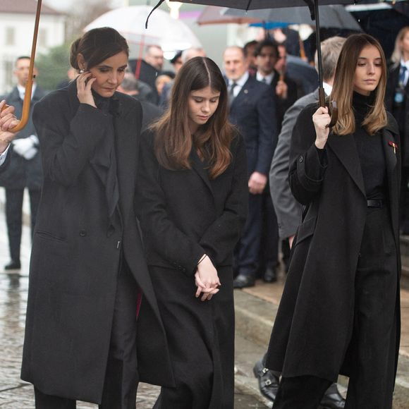 La princesse Clotilde Courau de Savoie, La princesse Luisa de Savoie, La princesse Vittoria de Savoie - Les funérailles du prince Victor Emmanuel de Savoie, fils du dernier roi d'Italie, en la cathédrale Saint-Jean-Baptiste de Turin, le 10 février 2004.