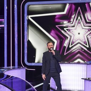 Exclusif - Cyril Hanouna, sur le plateau de l’émission « TPMP » présentée par C.Hanouna et diffusée en direct sur Youtube et sur toutes les box (SFR, FREE, Bouygues, MyCanal etc), Paris, France, le 21 mars 2025. © Jack Tribeca / Bestimage