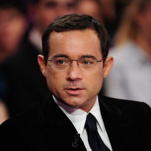 Jean-Luc Delarue lors de l'enregistrement de l'émission "Vivement Dimanche" à Paris, en France, le 5 novembre 2008. Photo Max Colin/Abaca