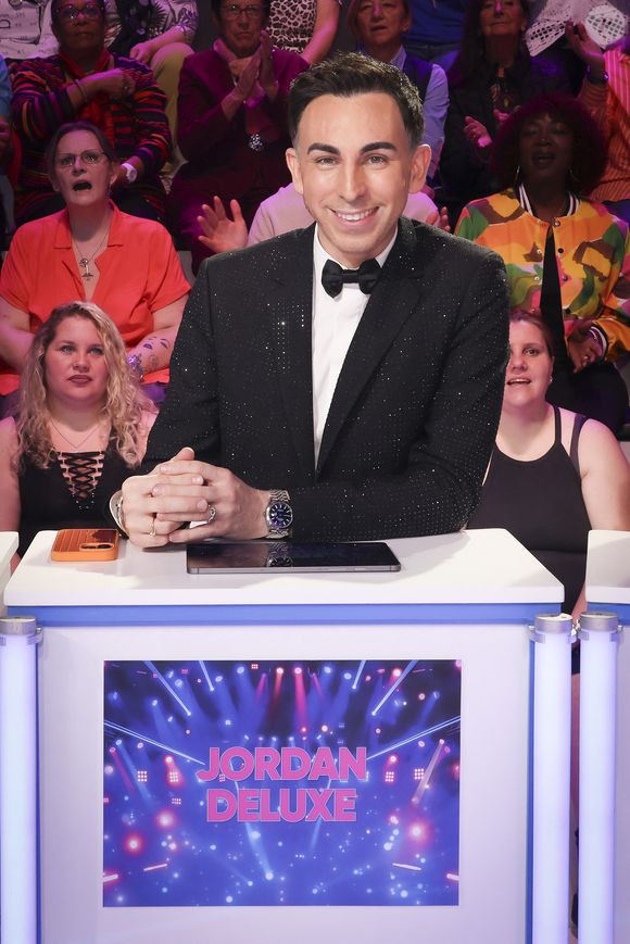 Exclusif - Jordan Deluxe, lors de l'enregistrement de l'émission "On Connait La Chanson Années 90", présentée par L.Boccolini et diffusée le 19 mai 2026 sur W9, à Paris, France, le 8 avril 2026. © Jack Tribeca/Bestimage
