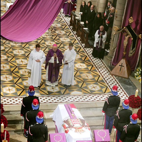 Obsèques de Rainier III à la cathédrale de Monaco le 15 avril 2005 ASLAN-JACOVIDES / BESTIMAGE