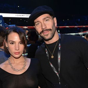 Jade Leboeuf ( fille de Franck Leboeuf) et son compagnon Stéphane Rodrigues lors du gala de boxe Univent à l'AccorHotels Arena de Paris pour le championnat du monde WBA le 15 novembre 2019.

© Veeren / Bestimage