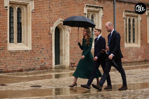Les élèves doivent désormais remettre leur tablette à 21 heures chaque soir.

Le prince George de Galles, fait sa rentrée au collège d'Eton entouré de ses parents, le prince William, prince de Galles, et Catherine (Kate) Middleton, princesse de Galles, le 8 septembre 2026.  © PA Wire/PA Images / Bestimage