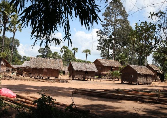 Exclusif - Préparation du lieu de tournage du prochain film d'Angelina Jolie "First They Killed My Father" à Siem Reap au Cambodge, le 11 novembre 2015. © Bestimage