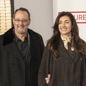 À l'affiche du film culte Les Visiteurs diffusé ce jeudi soir sur TMC, Jean Reno est l'heureux papa de six enfants. 

Jean Reno et sa femme Zofia Reno - Première du film "Lift (En plein vol)" au Lincoln Center à New York. 
Backgrid USA / Bestimage