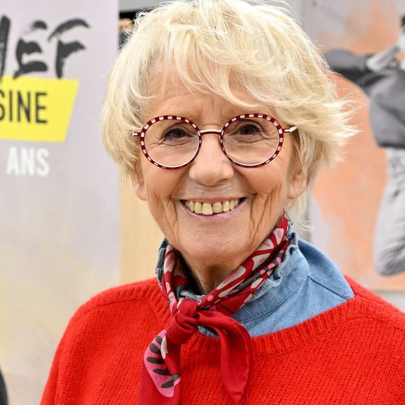 Cependant, l'ancienne acolyte de Cyril Lignac a décidé de quitter l'émission en 2025

Exclusif - Mercotte, la jurée de l'émission "Le Meilleur Pâtissier" sur M6, est venue à Nice, le 26 avril 2024, pour rencontrer les adolescents du stage culinaire « Nice Chef » et superviser leurs réalisations, des biscuits de Savoie façon Mercotte. 
© Bruno Bebert / Bestimage