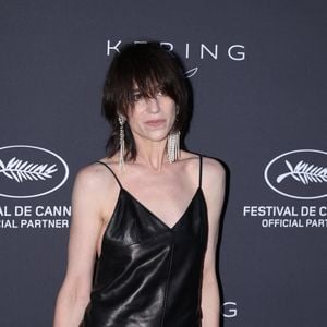 Charlotte Gainsbourg au Photocall du dîner "Women in Motion" par le groupe Kering, Place de la Castre, lors du 77ème Festival International du Film de Cannes. © Agence / Bestimage