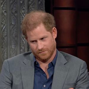 Le prince Harry donne une interview sur le plateau de Stephen Colbert à propos de la vie après la mort. Photo par JLPPA / Bestimage