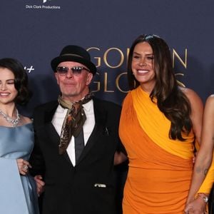 L'acteur Edgar Ramirez, la chanteuse Selena Gomez, Jacques Audiard, l'actrice Karla Sofia Gascon et l'actrice Zoe Saldana sacrés pour "Emilia Perez aux Golden Globes Awards. Backgrid USA / Bestimage