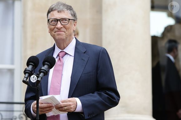 Le président de la république française, François Hollande, reçoit Bill Gates au palais de l'Elysée, Paris, le 27 juin 2016.
© Stéphane Lemouton/Bestimage