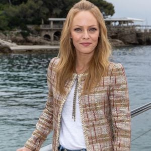 Vanessa Paradis - Les célébrités assistent au défilé croisière Chanel au Monte Carlo Beach à Monaco, le 5 mai 2022. © Olivier Borde / Bestimage