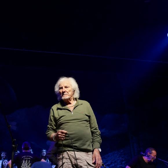 Exclusif - Concert de Hugues Aufray au Le Dôme de Paris - Palais des Sports  le 9 novembre 2025.

© Jack Tribeca / Bestimage