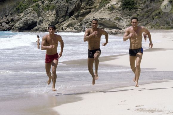 Archives - Dans les caraibes, à Saint-Barthélemy, le groupe 2BE3, de gauche à droite, Adel Kachermi, Filip Nikolic et Frank Delay le 12 mars 1998.  
Crédit : Michel MARIZY via Bestimage