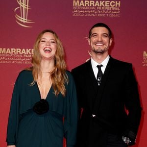 Virginie Efira avait déjà évoqué son expérience à travers son rôle dans L’Amour et les Forêts.

Virginie Efira et Niels Schneider au photocall lors de la deuxième journée de la 22ème édition du Festival International du Film de Marrakech, Maroc, le 29 novembre 2025. © Dominique Jacovides/Bestimage