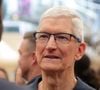 Et il est de plus en plus courant du côté de la Silicon Valley de ne plus prêter attention au cursus scolaire des candidats qu'ils recrutent. 


Tim Cook à New York en septembre 2024 © Luiz Rampelotto/ZUMA Press Wire/Bestimage