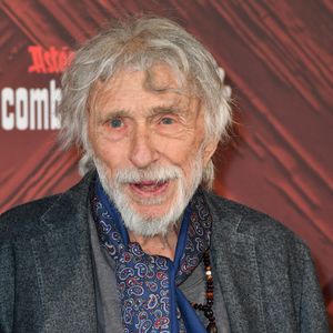 Pierre Richard - Photocall de la série Netflix "Astérix et Obélix: le combat des chefs" au Cirque d'Hiver Bouglione à Paris le 29 avril 2025. © Veeren/Bestimage