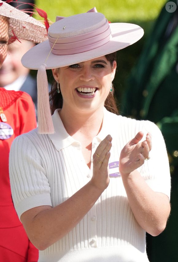 La princesse Eugenie d'York - La famille royale d'Angleterre aux courses hippiques "Royal Ascot 2024" à Ascot. Le 19 juin 2024
© Julien Burton / Bestimage