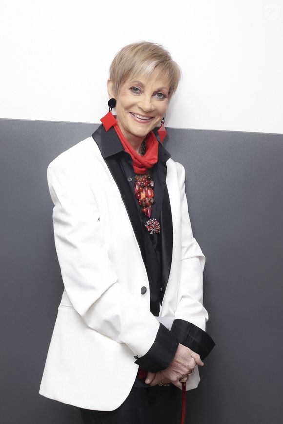 Exclusif - Isabelle Morini-Bosc, en backstage de l’émission « TPMP » La dernière sur C8,  présentée par C.Hanouna et diffusée en direct sur C8, Paris, France, le 27 fevrier 2025. © Jack Tribeca / Bestimage