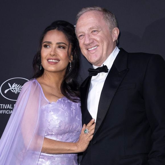 Naturellement, le couple a mis les petits plats dans les grands pour marquer le coup.

Salma Hayek et son mari François-Henri Pinault - Photocall du dîner "Women in Motion" par le groupe Kering, Place de la Castre, lors du 77ème Festival International du Film de Cannes le 19 mai 2024. © Olivier Borde/Bestimage