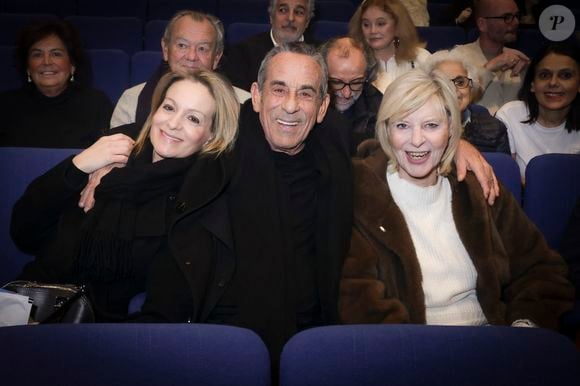 Parmi les visages connus, Audrey Crespo-Mara et son époux Thierry Ardisson ont attiré les regards, affichant une complicité évidente...

Audrey Crespo-Mara, Thierry Ardisson, Chantal Ladesou au concert d’Enrico Macias pour sa tournée La Fête Continue ! dans la salle de spectacle Le Dôme de Paris - Palais des Sports à Paris, France, le 15 mars 2025. © Jack Tribeca/Bestimage