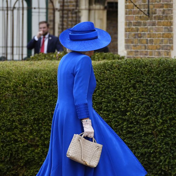 Camilla Parker Bowles dans les jardins du château de Windsor. © PA Photo/ Bestimage
