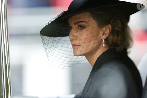 Kate Middleton aux funérailles nationales de la reine Elizabeth II à Londres, Royaume Uni, le 19 septembre 2022. 

Photo : Avalon / Panoramic / Bestimage