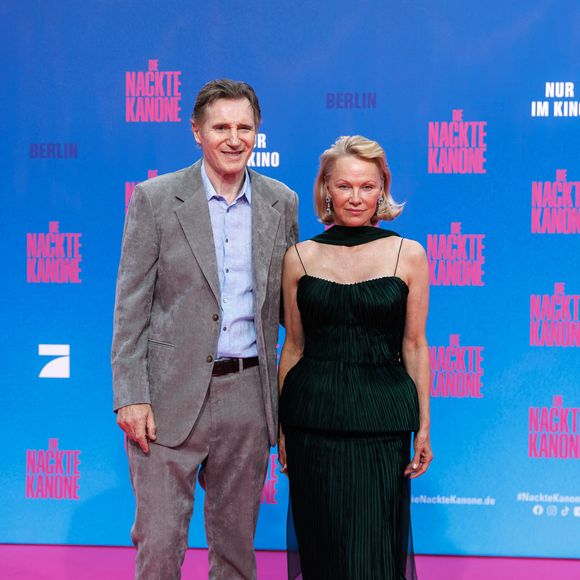 Liam Neeson et Pamela Anderson - Première du film "Naked Gun" à Berlin, le 24 juillet 2025. (Action Press / Bestimage).