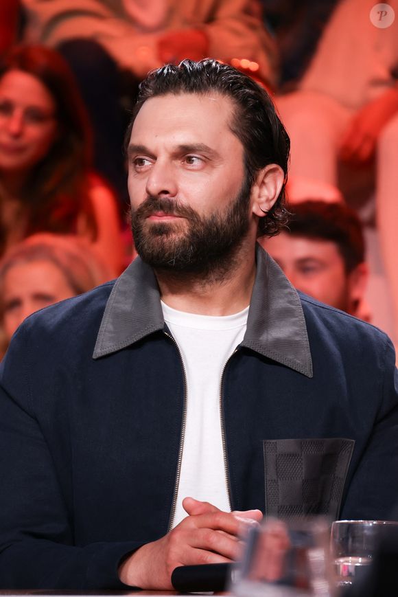 Au micro d'Antoine de Caunes, l'acteur s'est laissé aller à quelques confidences sur sa grande passion loin des plateaux de tournage, jugée un brin dangereuse pour sa carrière.

Exclusif - Pio Marmaï - Plateau de l'émission "C à vous" lors du 79ème Festival International du Film de Cannes le 13 mai 2026. © Jack Tribeca / Bestimage