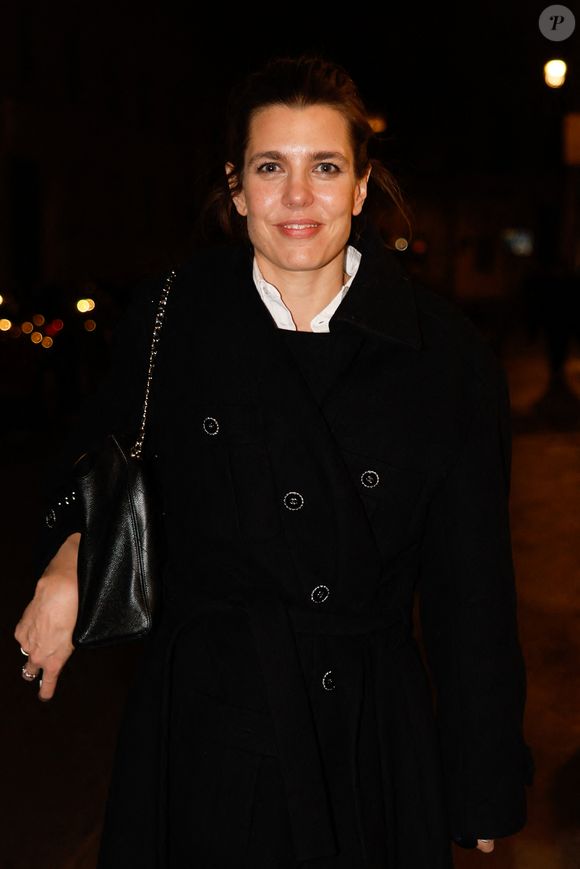 Charlotte Casiraghi à la sortie de la librairie 7L après la signature de son livre "La Fêlure" aux éditions Julliard le 29 janvier 2026

© Julien Sarkissian / Bestimage