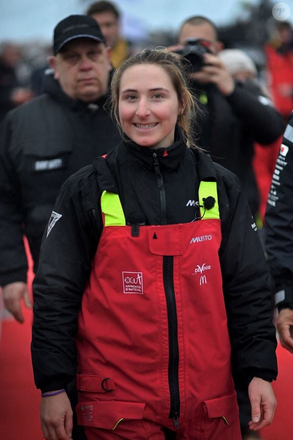 La skipper française Violette Dorange célèbre sur son monocoque Imoca Devenir sa 25e place dans la 10e édition du Vendée Globe, course à la voile en monocoque autour du monde, aux Sables-d'Olonne, dans l'ouest de la France, le 9 février 2025. Photo by Franck Castel/ABACAPRESS.COM