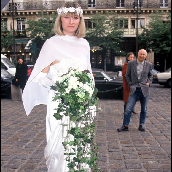 Archives - Christine Bravo, le jour de son mariage avec Philippe Brunel. AGENCE / BESTIMAGE