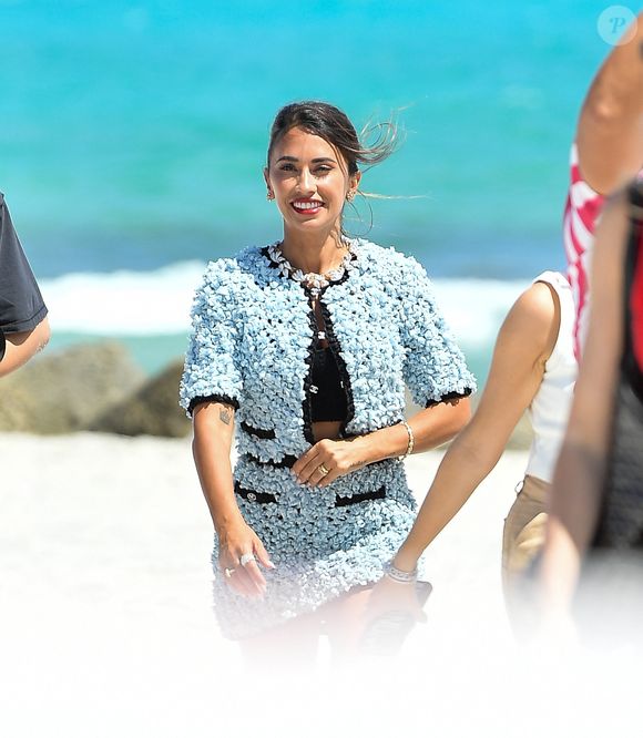 29/04/2025 EXCLUSIF : Antonella Roccuzzo a été aperçue lors d'une séance photo à Miami, en Floride.