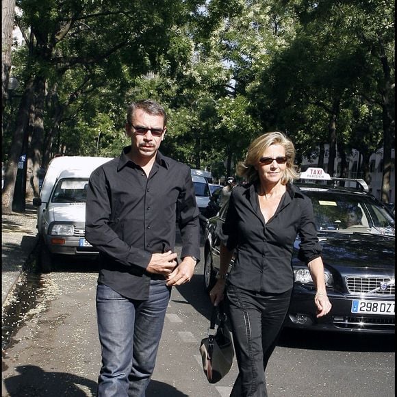 Claire Chazal et Philippe Torreton - Cimetière Montparnasse